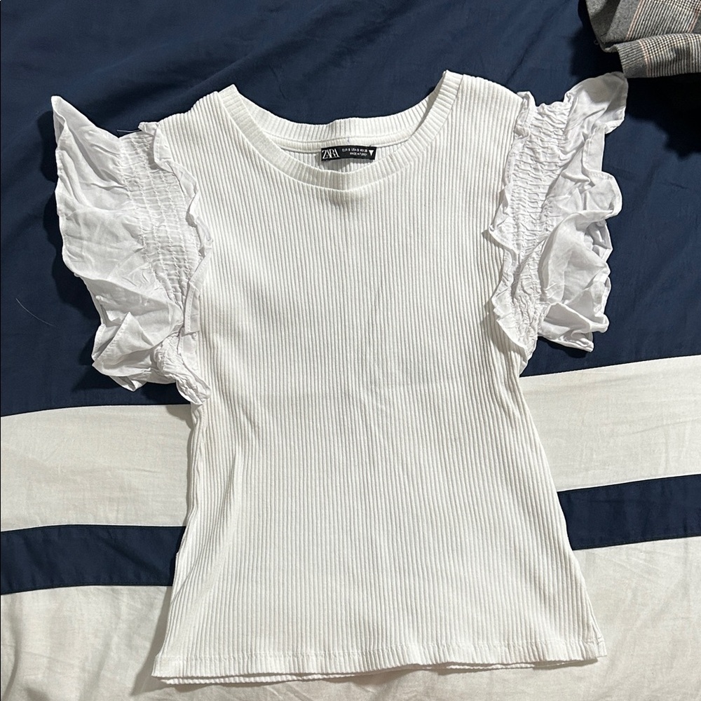Zara Ivory Ruffle Sleeve Blouse
